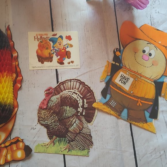 Vintage Thanksgiving cardboard cutout honeycomb decorations turkey scarecrows - Picture 2 of 9